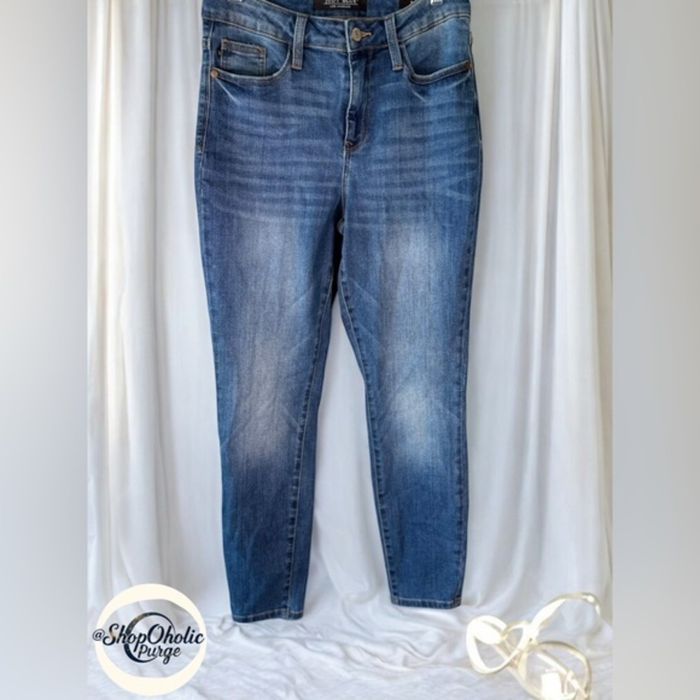 Judy Blue Jeans Size 25 Blue Mid-Rise Stretch Distressed Fade Wash